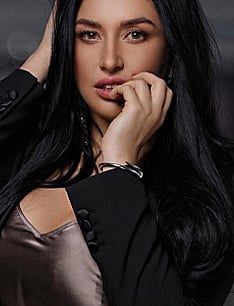 Eva A Level, agency Dubai VIP Models