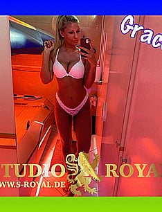 Bild Grace im Studio Royal